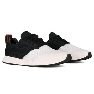 YORK ATHLETICS MFG. The Henry Low in Black & White size 8.5 Women’s / 7 Men’s